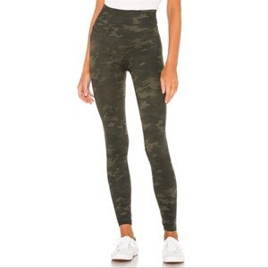 Spanx  Seamless Camo Leggings Green Stretch Knit Tight S